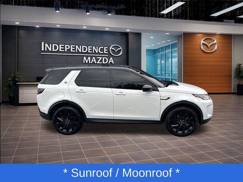 Used 2020 Land Rover Discovery Sport SE AWD/4WD image 2