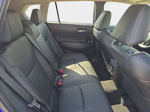 Used 2024 Toyota Corolla Cross XLE w/ Convenience Package AWD/4WD image 13