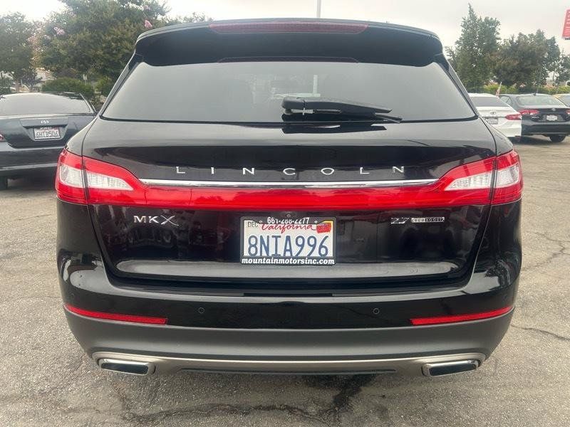 Used 2016 Lincoln MKX Select w/ Select Plus Package FWD image 4