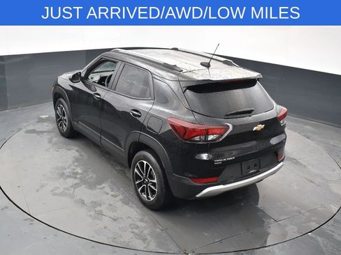 Used 2025 Chevrolet TrailBlazer LT w/ Driver Confidence Package image 35