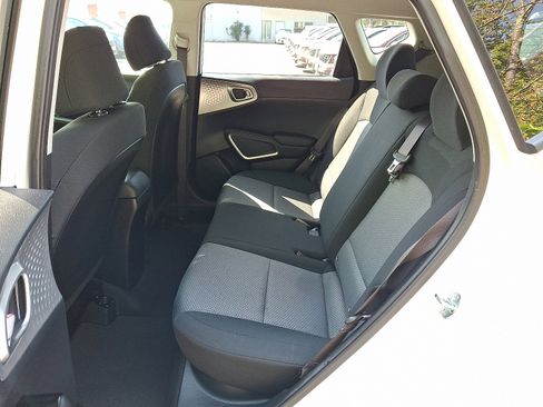 Certified 2023 Kia Soul LX w/ LX Technology Package image 15