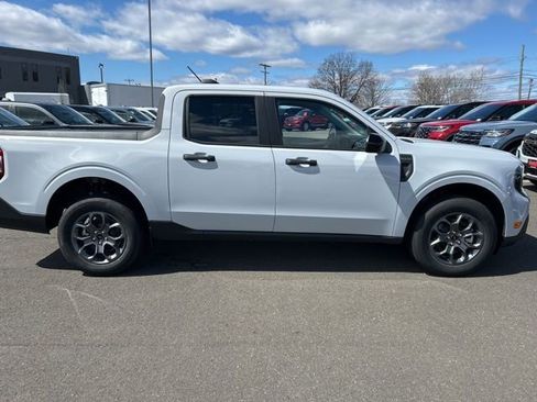 New 2025 Ford Maverick XLT w/ XLT Luxury Package image 9