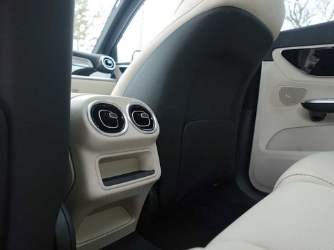 Used 2026 Mercedes-Benz GLC 300 4MATIC image 51