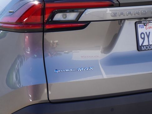 Used 2026 Toyota Grand Highlander AWD Hybrid image 9