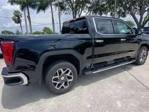 Used 2023 GMC Sierra 1500 SLT w/ SLT Premium Package image 14