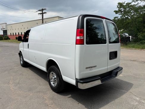 Used 2022 Chevrolet Express 2500 w/ Driver Convenience Package RWD image 3