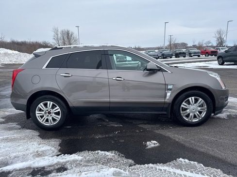 Used 2012 Cadillac SRX Luxury image 2