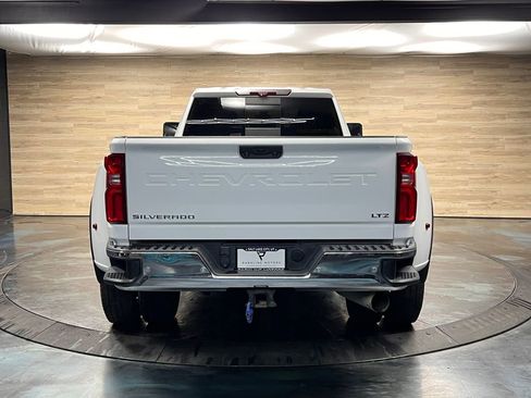 Used 2020 Chevrolet Silverado 3500 LTZ w/ Technology Package image 25