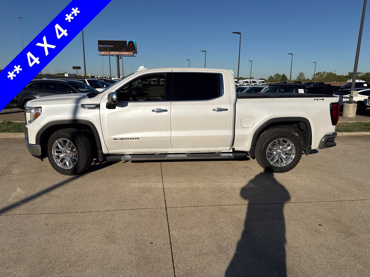 Used 2021 GMC Sierra 1500 SLT AWD/4WD image 3