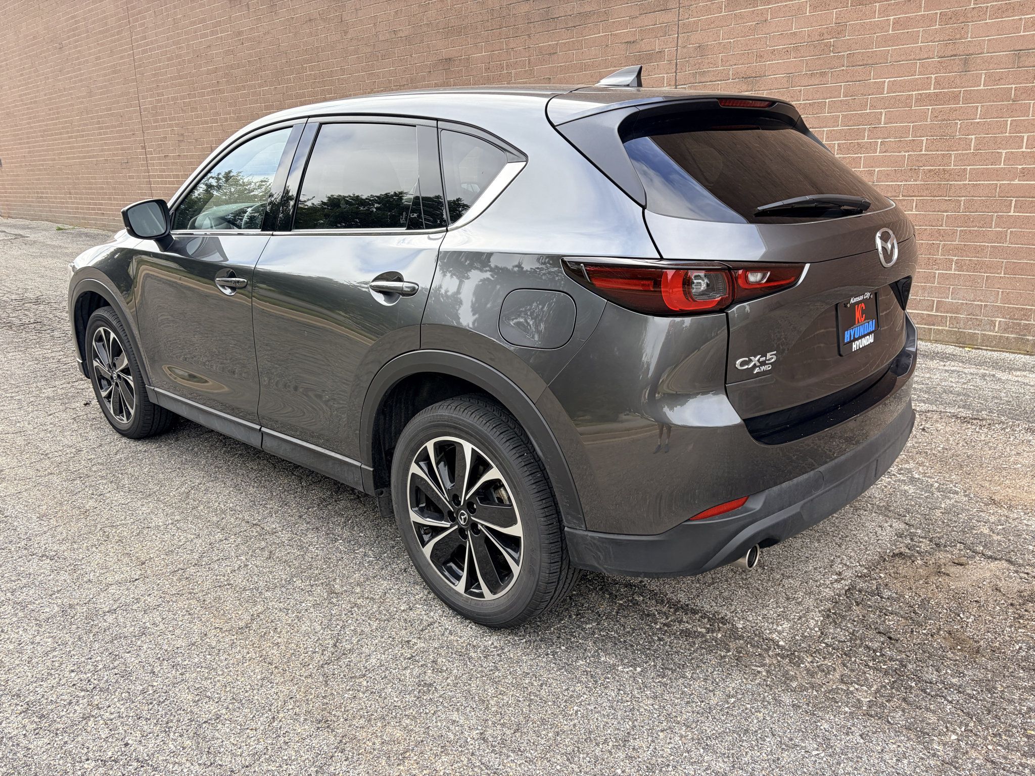 Used 2023 MAZDA CX-5 AWD 2.5 S w/ Premium Package image 3