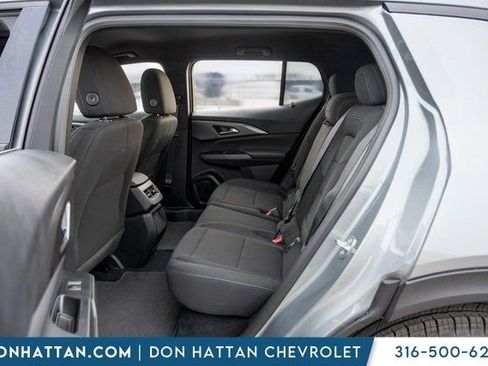 New 2026 Chevrolet Equinox EV LT image 21