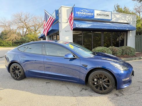 Used 2022 Tesla Model 3 Standard Range image 20