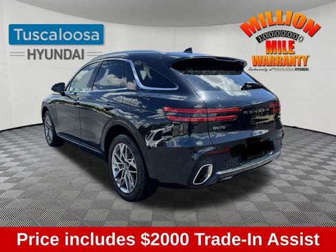 Used 2025 Genesis GV70 2.5T AWD/4WD image 5