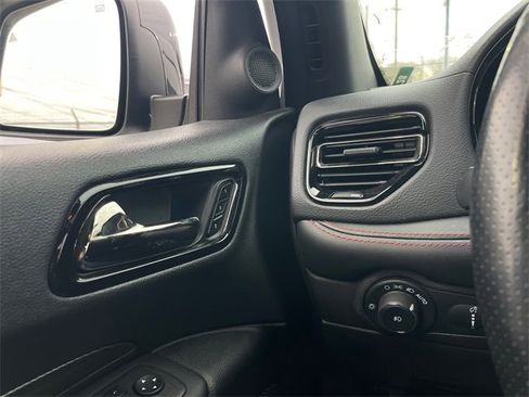 Used 2023 Dodge Durango GT image 19