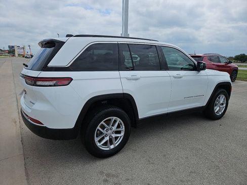 New 2026 Jeep Grand Cherokee Laredo X AWD/4WD image 8