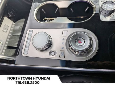 Used 2025 Genesis GV80 2.5T Standard image 16