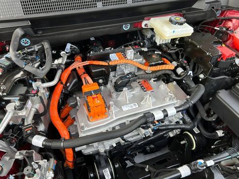 New 2026 Chevrolet Equinox EV LT image 30