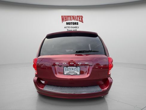 Used 2017 Dodge Grand Caravan SE FWD image 5