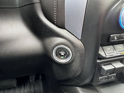 Used 2019 GMC Sierra 1500 SLT w/ SLT Premium Plus Package AWD/4WD image 21
