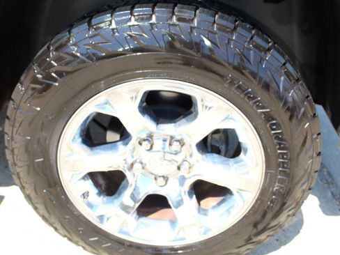 Used 2016 RAM 1500 Laramie w/ Convenience Group image 37