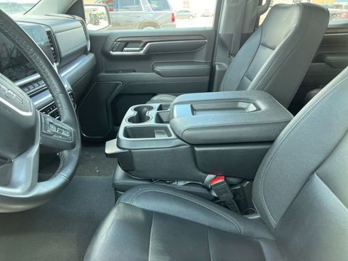 Used 2024 GMC Sierra 1500 SLT image 6