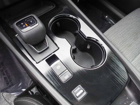 Used 2023 Nissan Rogue SV image 19