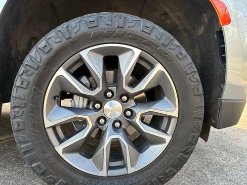 Used 2023 Chevrolet Tahoe LT w/ LT Signature Plus Package image 11