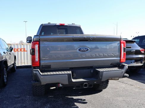 Used 2023 Ford F250 XLT w/ XLT Premium Package image 8