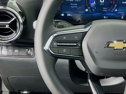 New 2026 Chevrolet Equinox LT FWD image 10