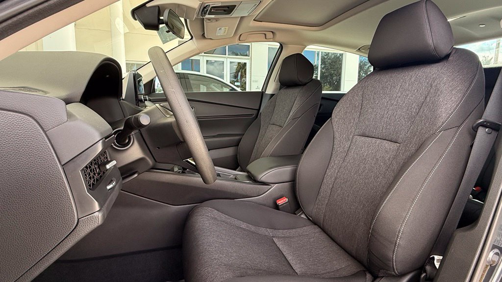 Used 2025 Honda Accord SE image 4