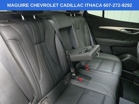 Used 2024 Buick Envision Avenir AWD/4WD image 17