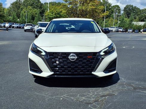 New 2025 Nissan Altima 2.5 SR image 2
