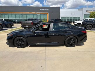 Used 2025 Toyota Camry SE FWD video 2