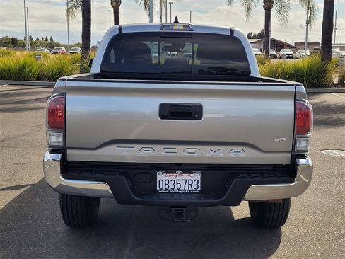 Used 2023 Toyota Tacoma TRD Off-Road image 5