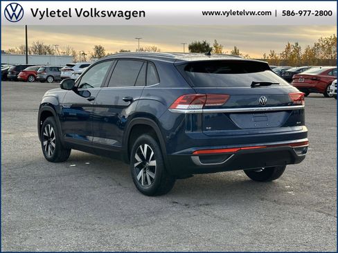 Certified 2023 Volkswagen Atlas Cross Sport SE image 4