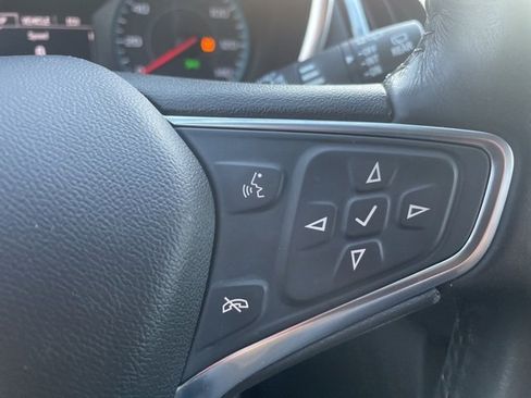 Used 2018 Chevrolet Equinox LT image 15