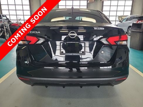 Used 2023 Nissan Versa S w/ Trunk Package image 4