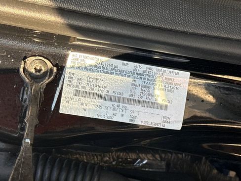 Used 2016 Ford Focus SE w/ SE Power Seat Package image 27