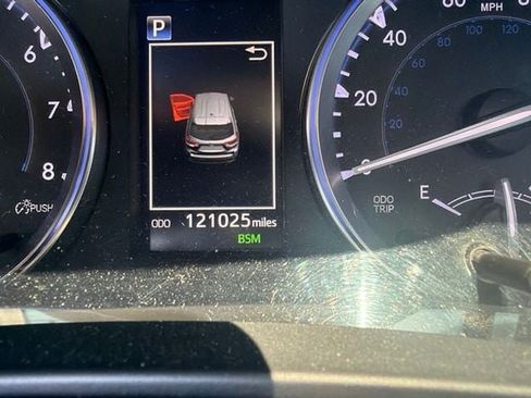Used 2018 Toyota Highlander SE AWD/4WD image 6