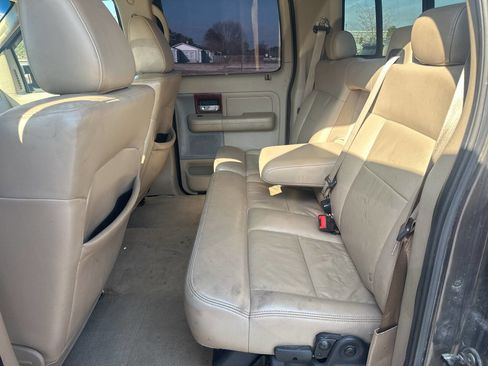 Used 2005 Ford F150 Lariat image 14