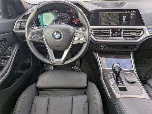 Used 2020 BMW 330i Sedan w/ Driving Assistance Package image 18