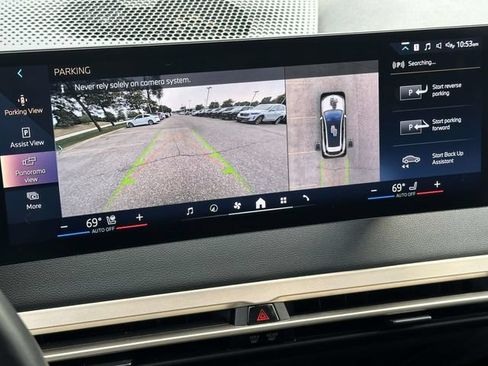 Used 2025 BMW iX xDrive50 w/ Convenience Package AWD/4WD image 34