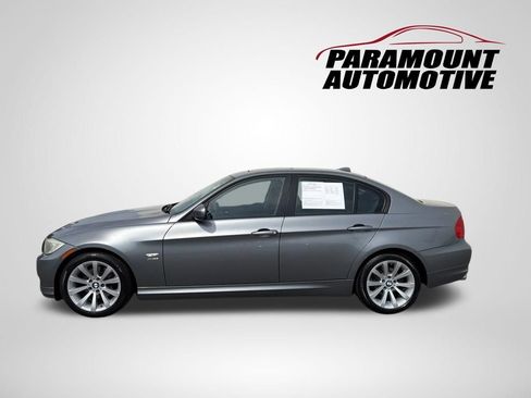 Used 2011 BMW 328i xDrive Sedan AWD/4WD image 4