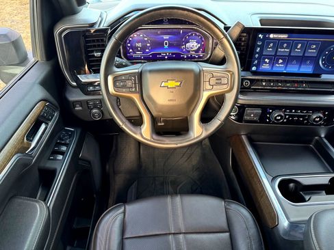 Used 2024 Chevrolet Silverado 3500 High Country w/ High Country Premium Package image 26