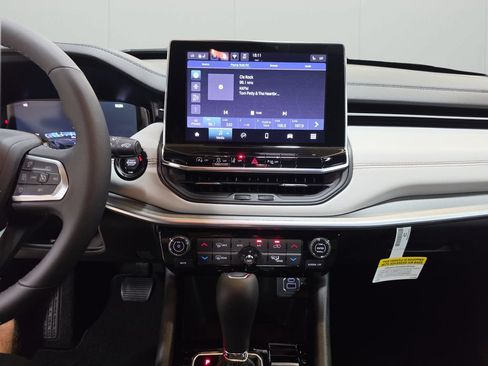 New 2026 Jeep Compass Limited AWD/4WD image 17