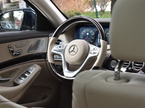 Used 2020 Mercedes-Benz S 560 4MATIC Sedan image 28