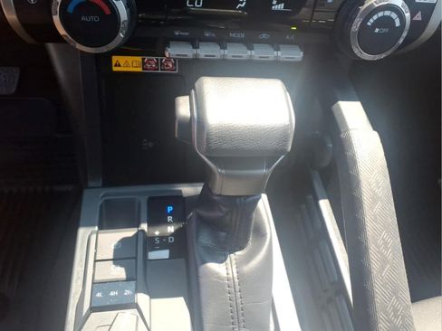 Used 2024 Toyota Tacoma SR5 AWD/4WD image 23