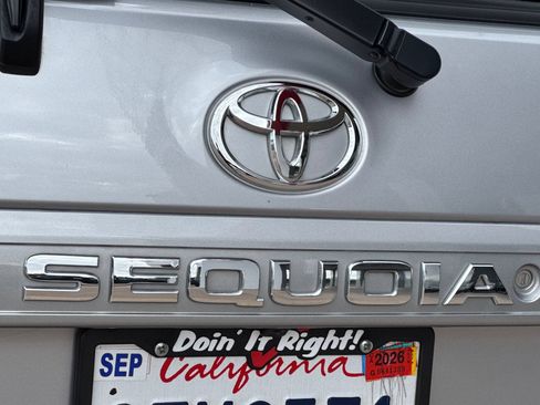 Certified 2018 Toyota Sequoia SR5 w/ Preferred Accessory Package RWD image 34