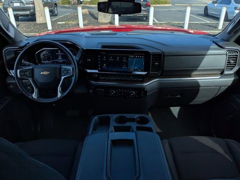 Used 2025 Chevrolet Silverado 1500 LT image 16