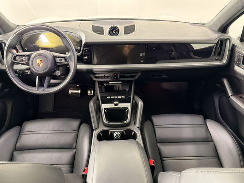 Certified 2024 Porsche Cayenne S AWD/4WD image 19